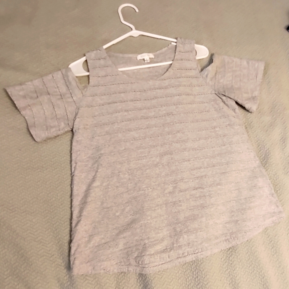 August Mist cold shoulder top